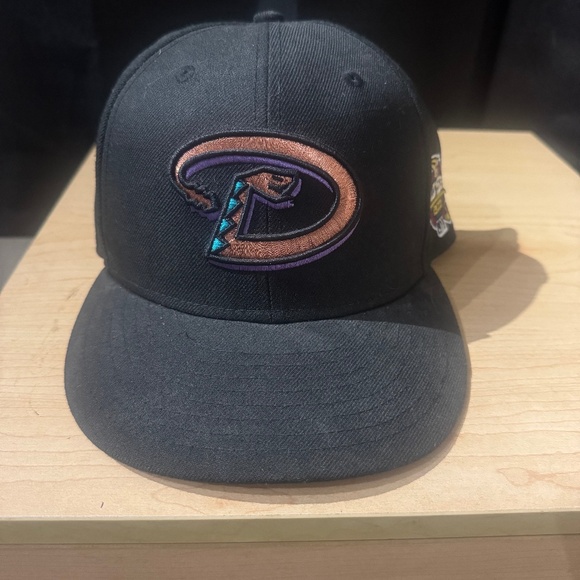 New Era Arizona Diamondbacks Fitted Cap Sz 7 1/2 - Picture 1 of 4